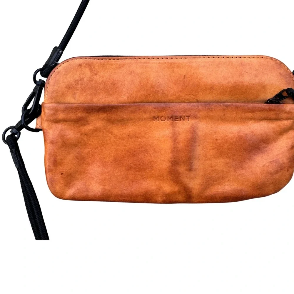 Moment Crossbody Wallet Terracotta Leather Small Pouch Bag with Paracord Strap